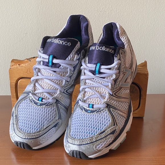 New Balance Women's 759 v1 Running Shoe - Picture 3 of 8